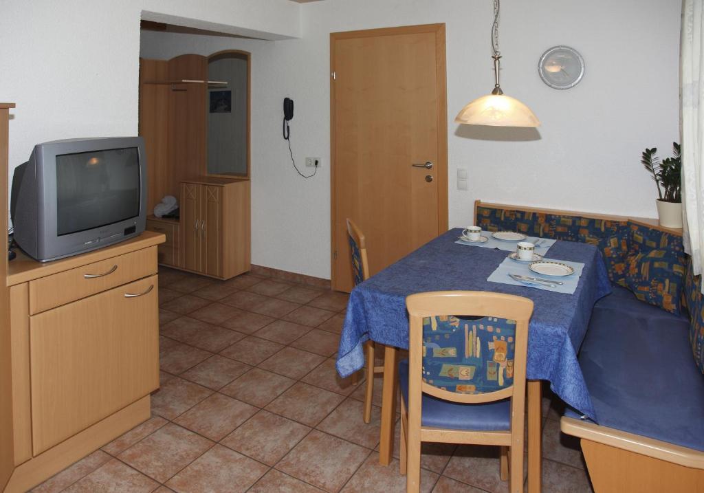 Haus Muntschnei Leilighet Sankt Gallenkirch Rom bilde